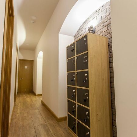 Nap & Rest Hostel Kiev Bagian luar foto